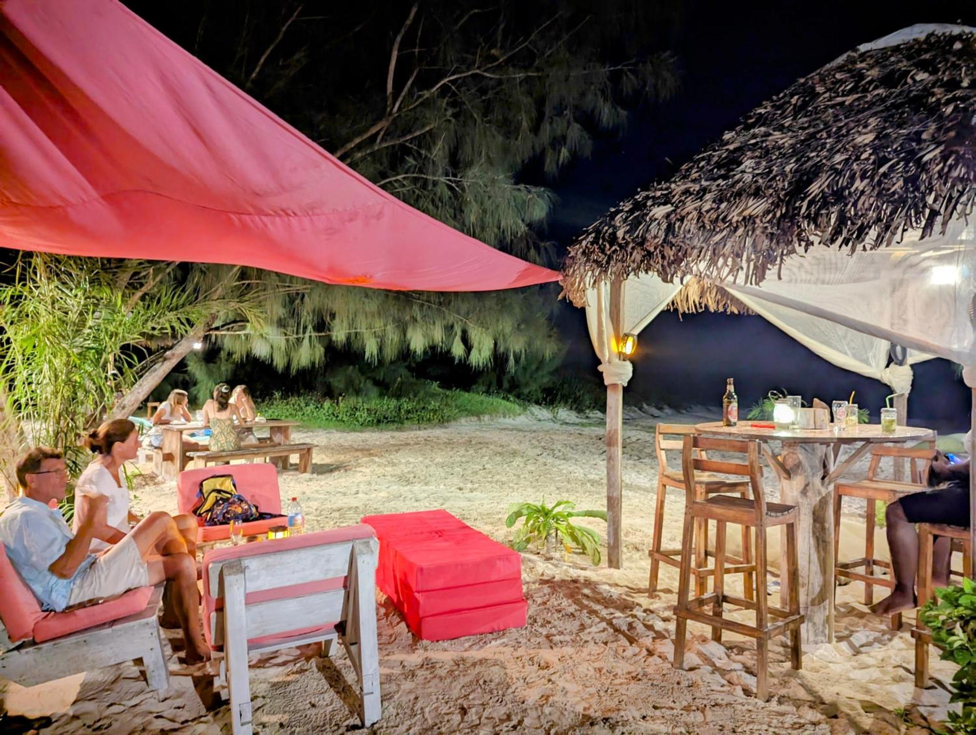 Ocean Lodge Kite & Windsurf Antsiranana Exterior foto